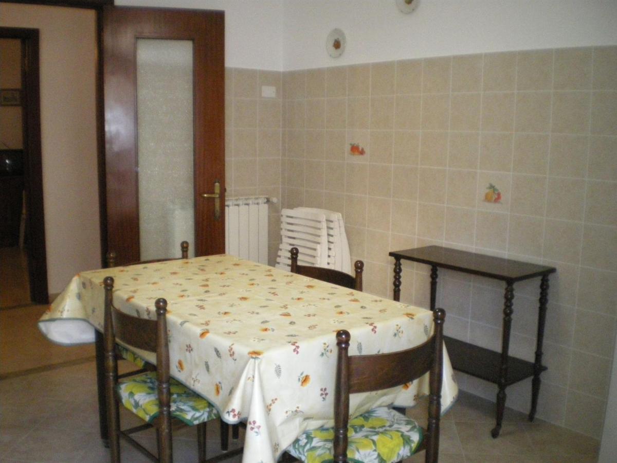 Poppy Apartman Levanto Kültér fotó
