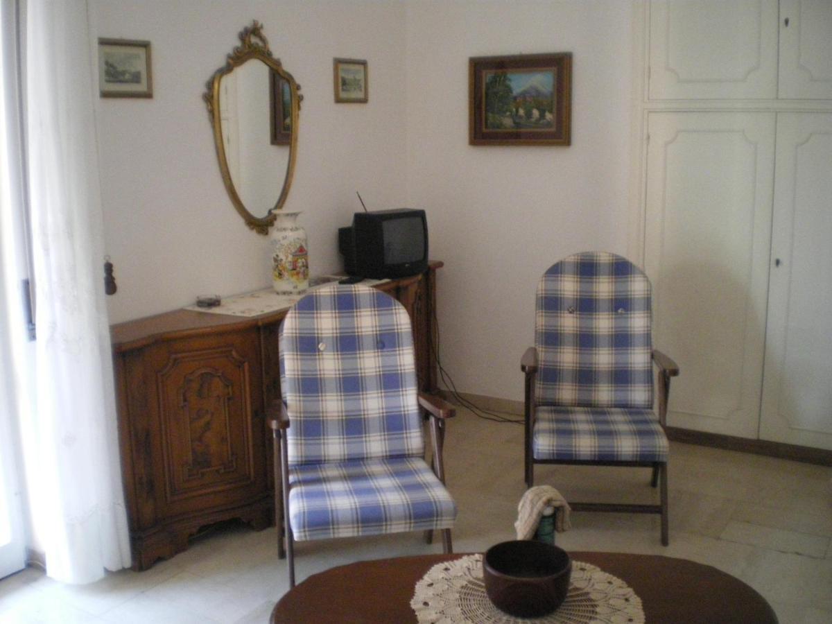 Poppy Apartman Levanto Kültér fotó
